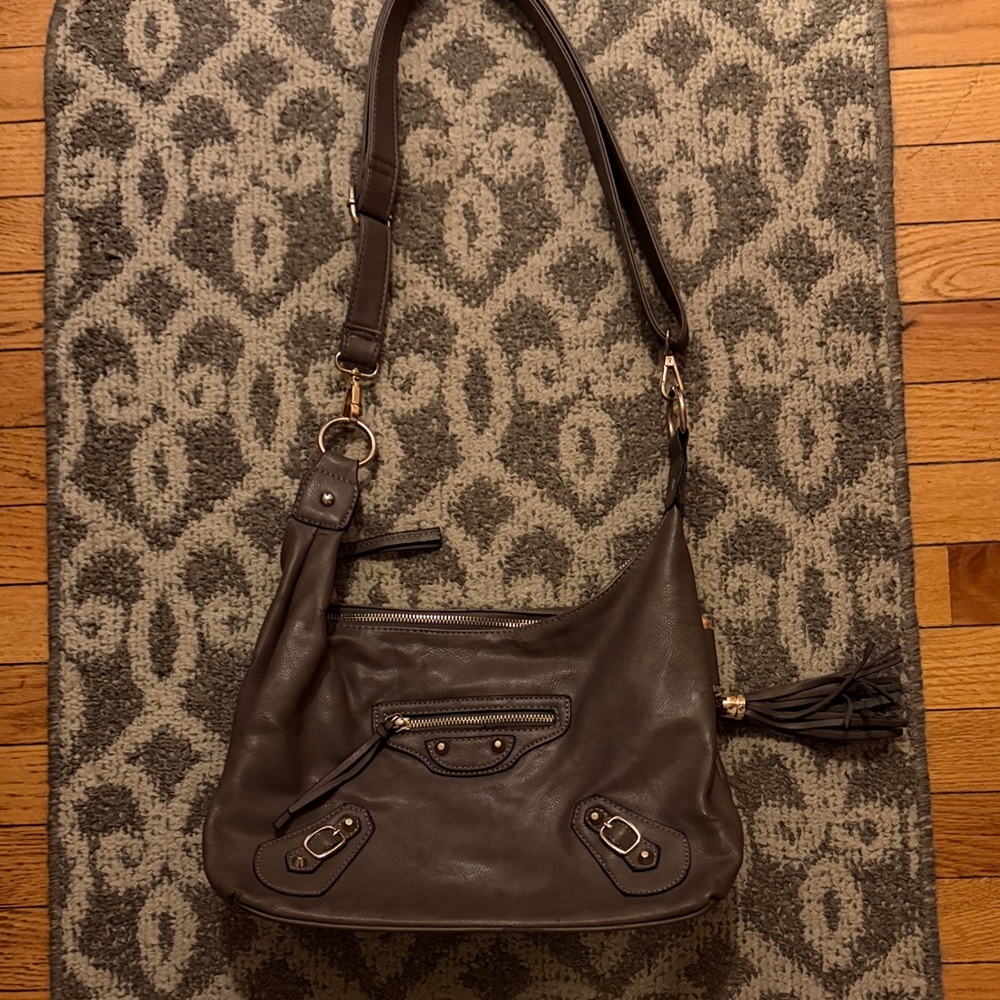 Elegant Gray Leather Miztique Shoulder Bag